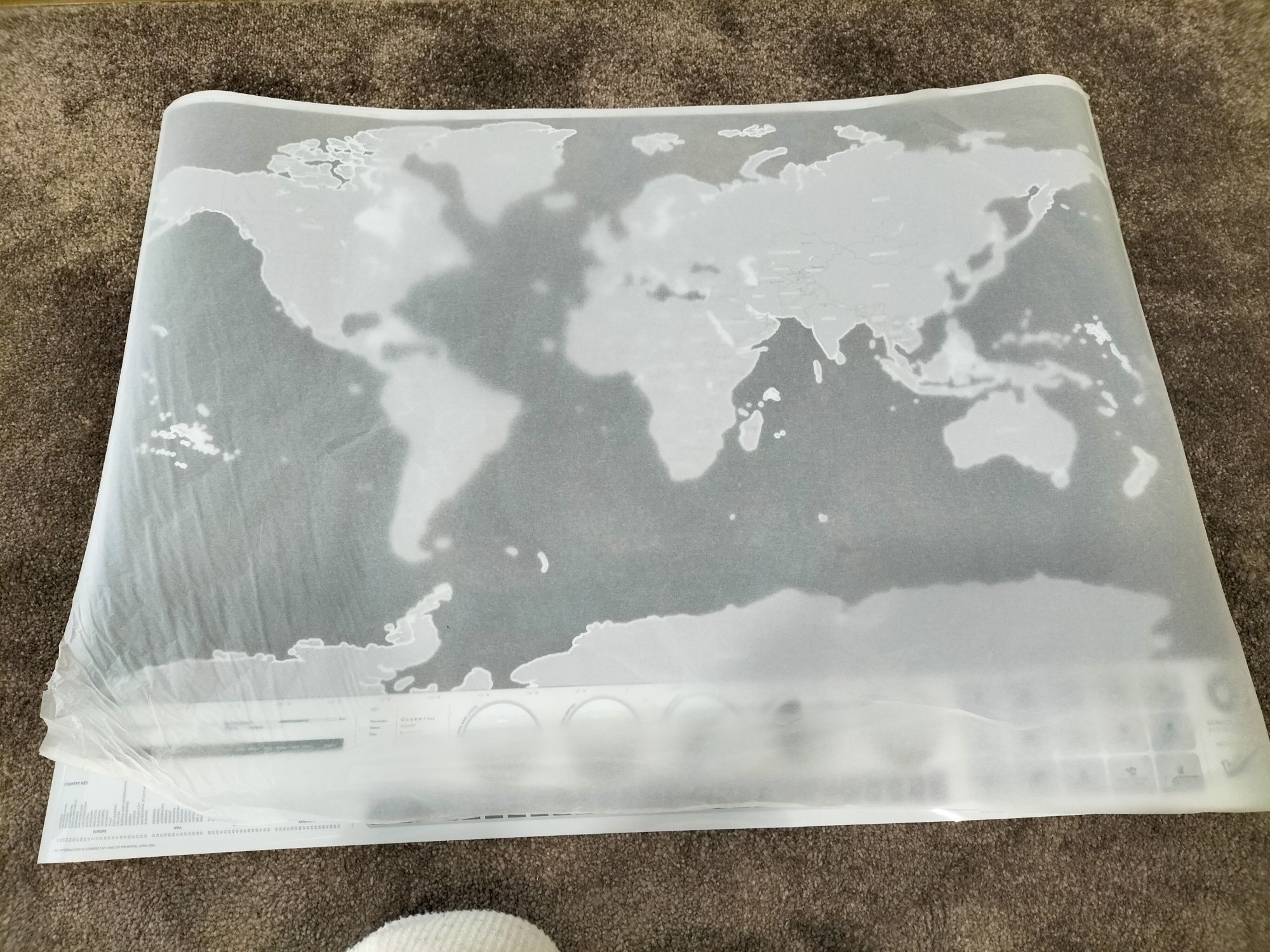 Mapa mundo - novo - nunca usado