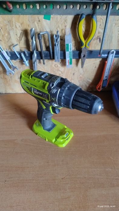 Młoto Wiertarko wkrętarka ryobi z funkcją uderzenia