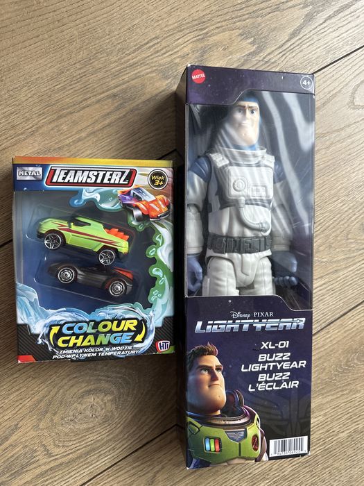 Prezent dla chlopca lalka Buzz Astral z Toy Story i dwa auta