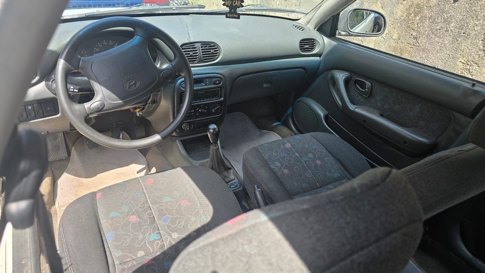Hyundai Accent 1.3 Gasolina – 1997 – 5 portas