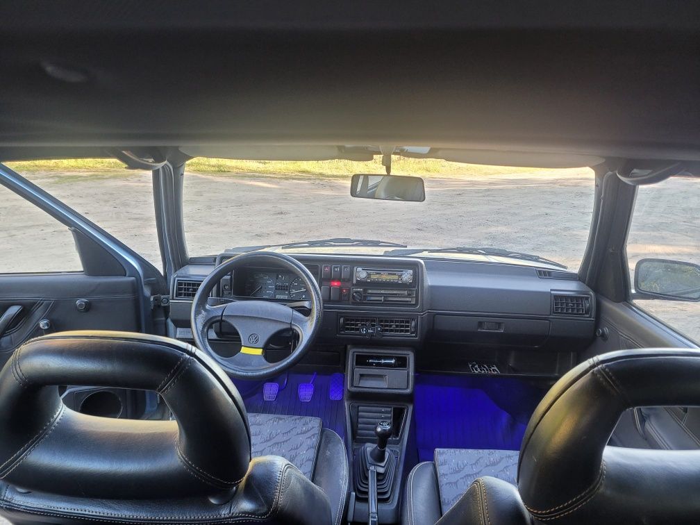 Volkswagen Golf MK2  1.8 benzyna  90km.  1989r
