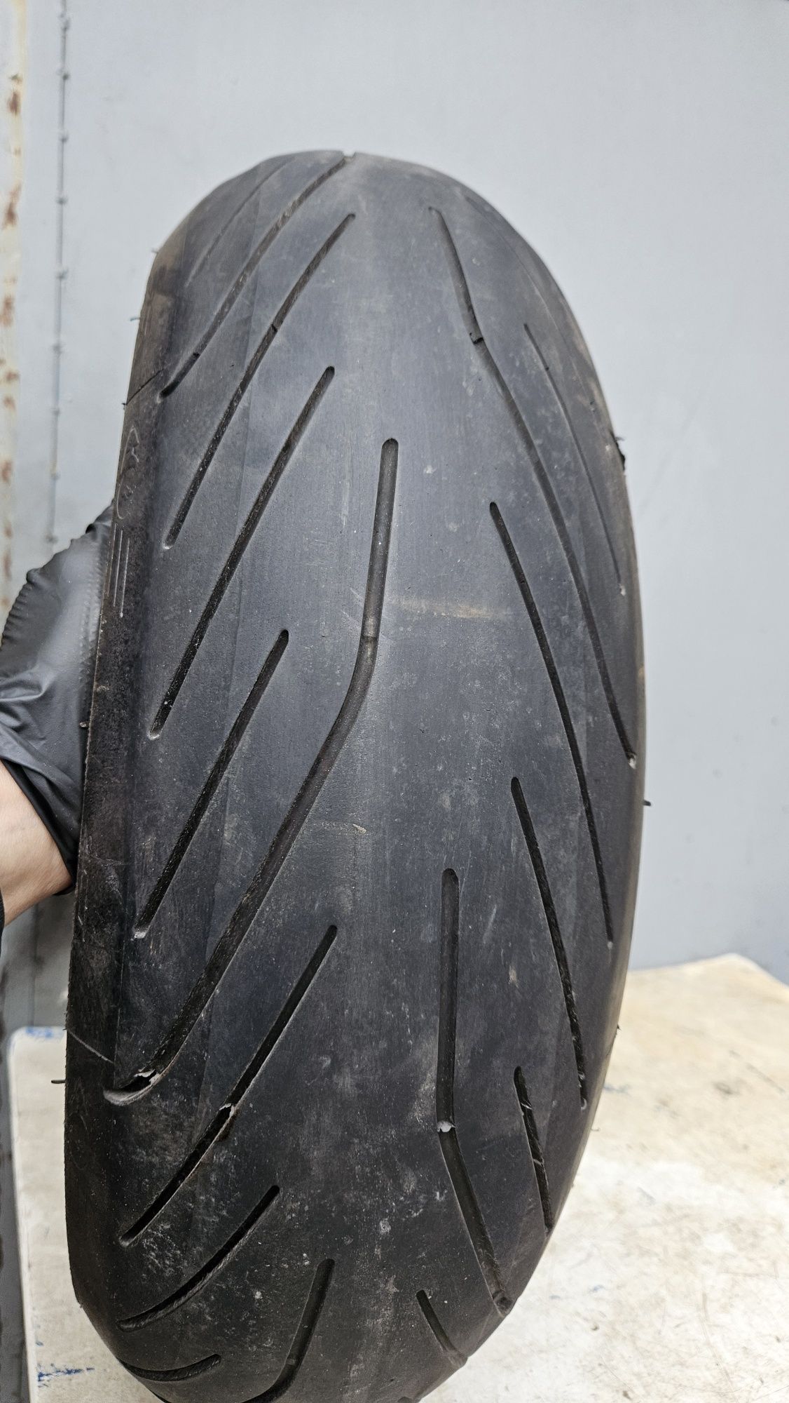 Opona 180/55/17 michelin pilot power