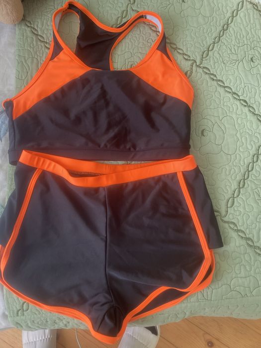 Костюм для плавання або заняття фітнесом