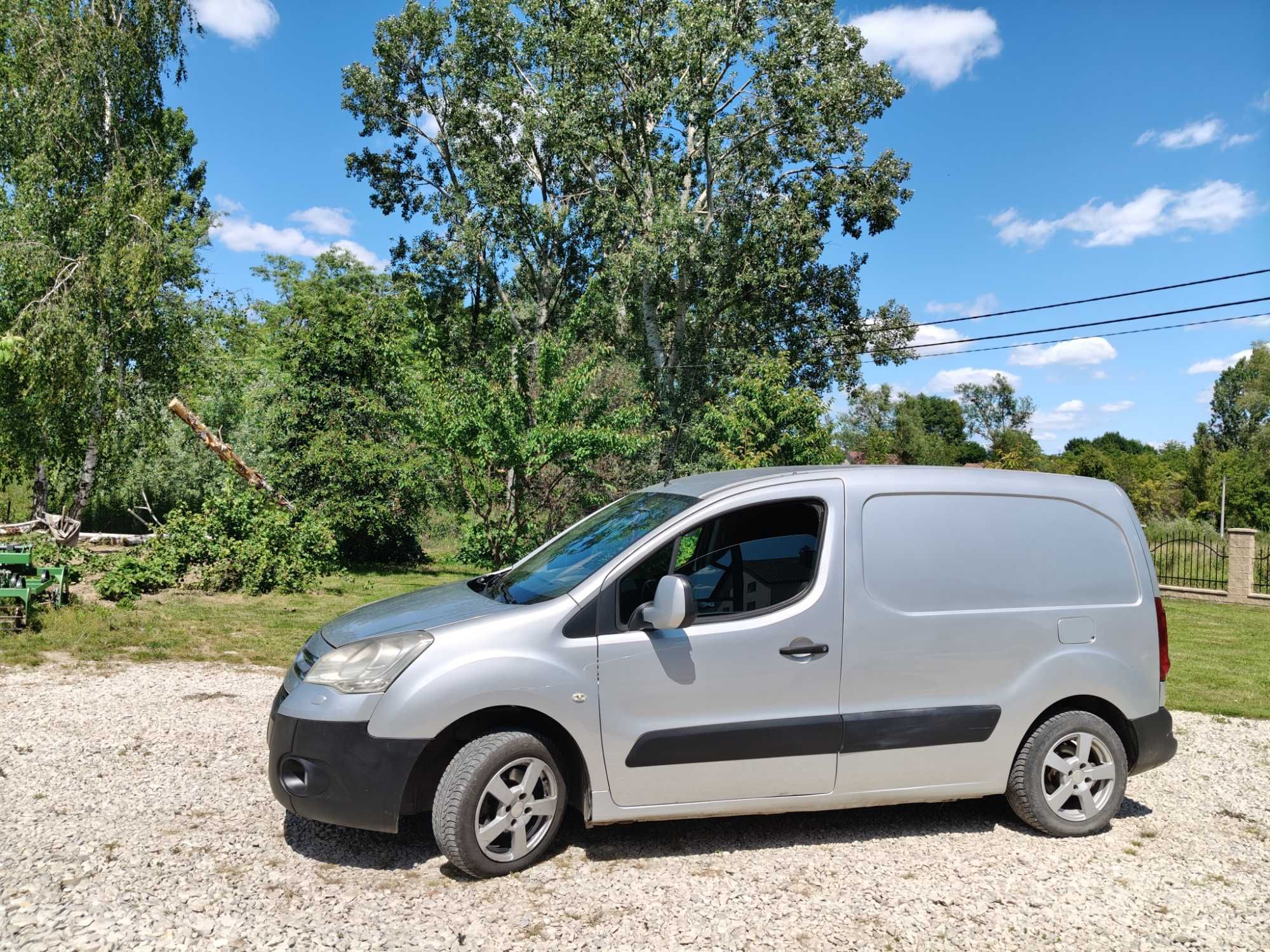 Samochód dostawczy citroen Berlingo