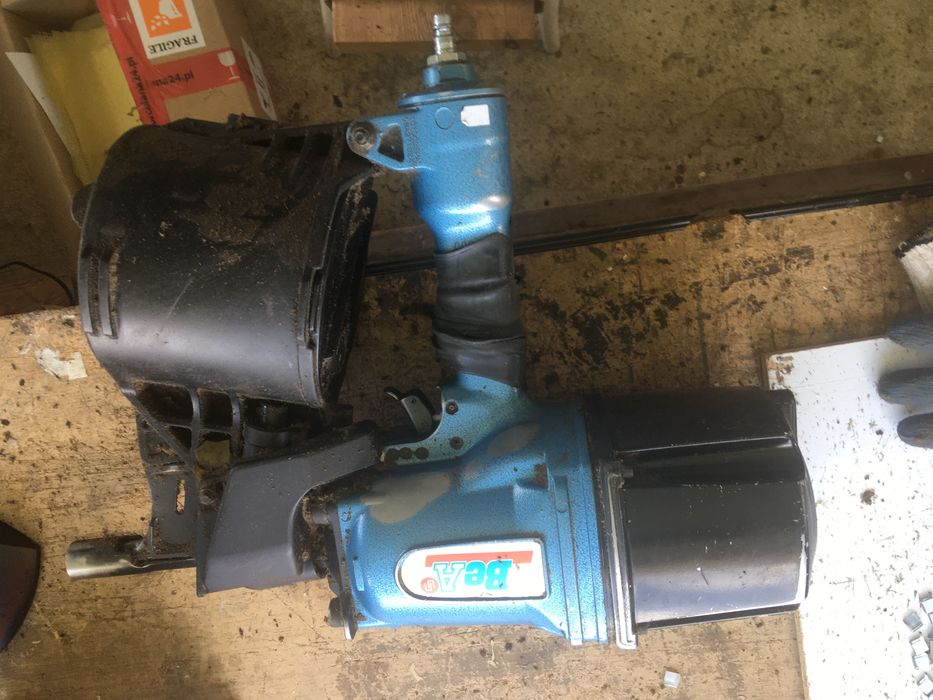 Pistolet do gwoździ B E A