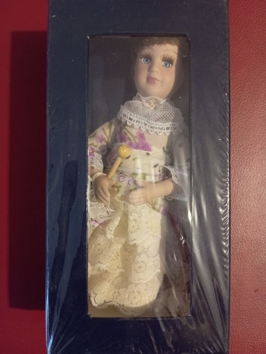 Кукла коллекционная