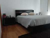Estrutura de cama casal+2 mesas de cabeceira+tela 140cm
