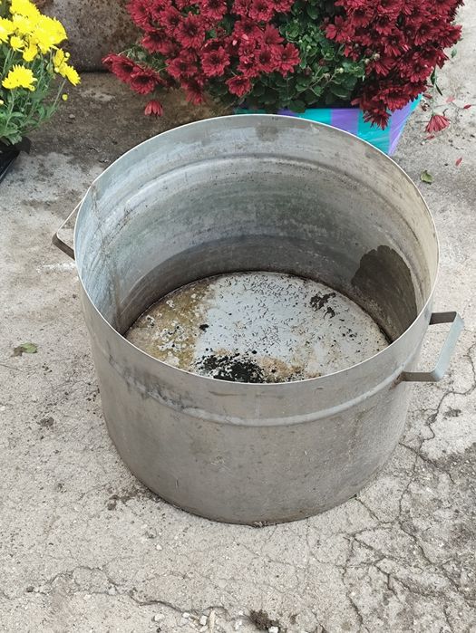 Нержавеющая кастрюля 38л