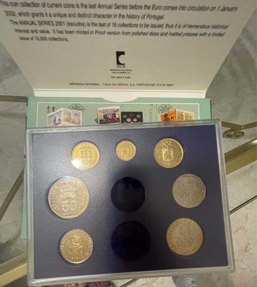 Escudo - ultima colecão de moedas correntes - 2001