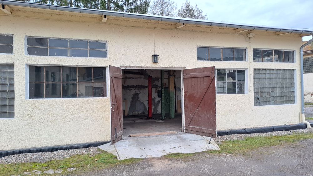 warsztat mechaniczny samochodowy 1 do 3 aut, obok hala na kolejne auta