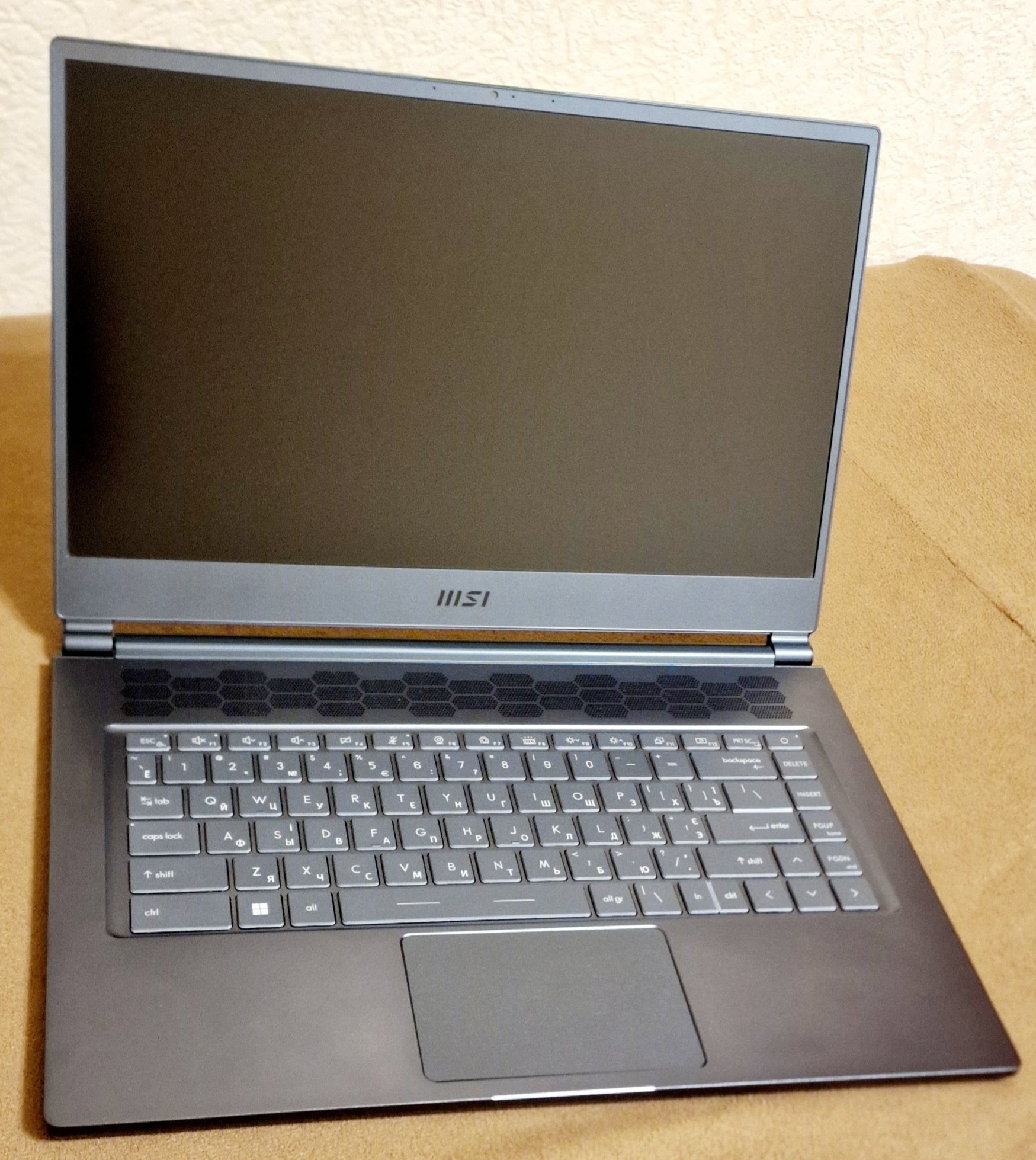Ноутбук MSI Stealth 15M
