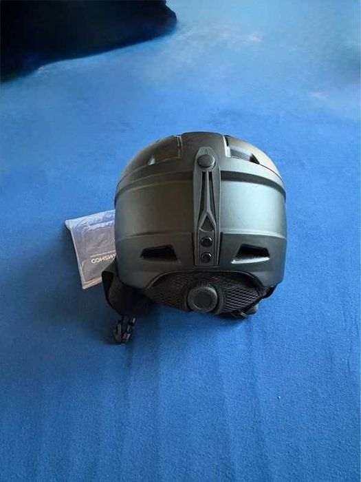 Kask narciarski ocieplany czarny tomshoo snowboard