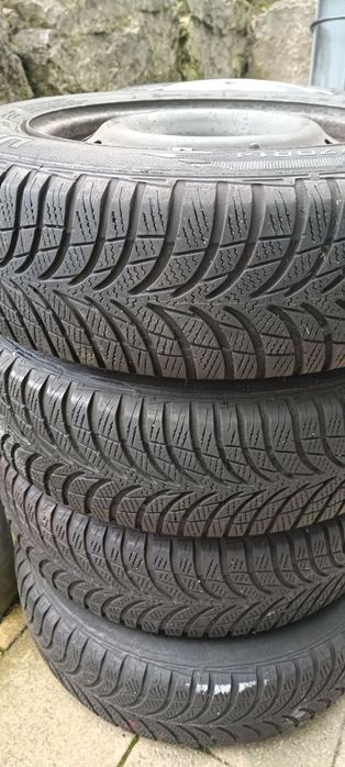 Продам комплект зимової, та літньої резини r 14.