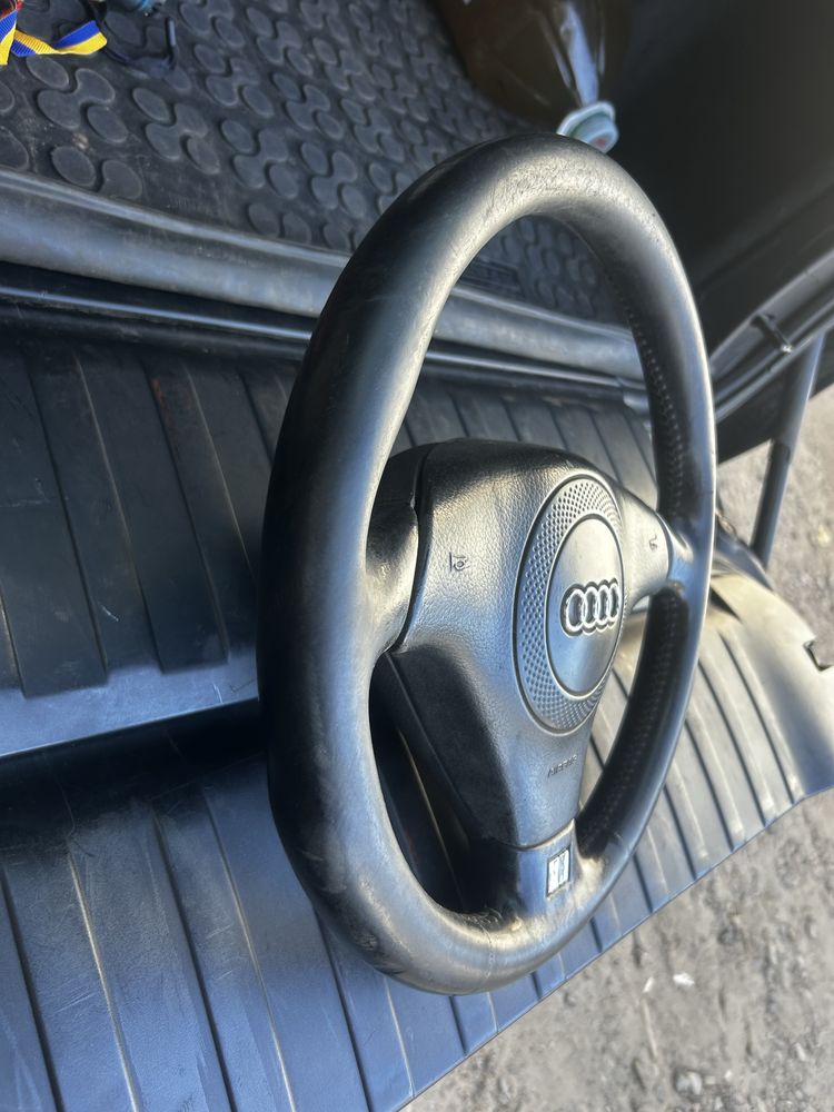 Руль трех спицевий s line audi