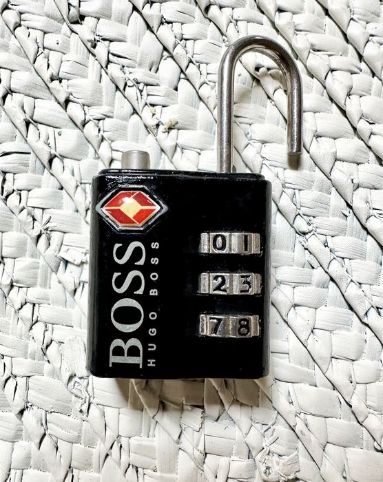 Aloquete “Hugo Boss”