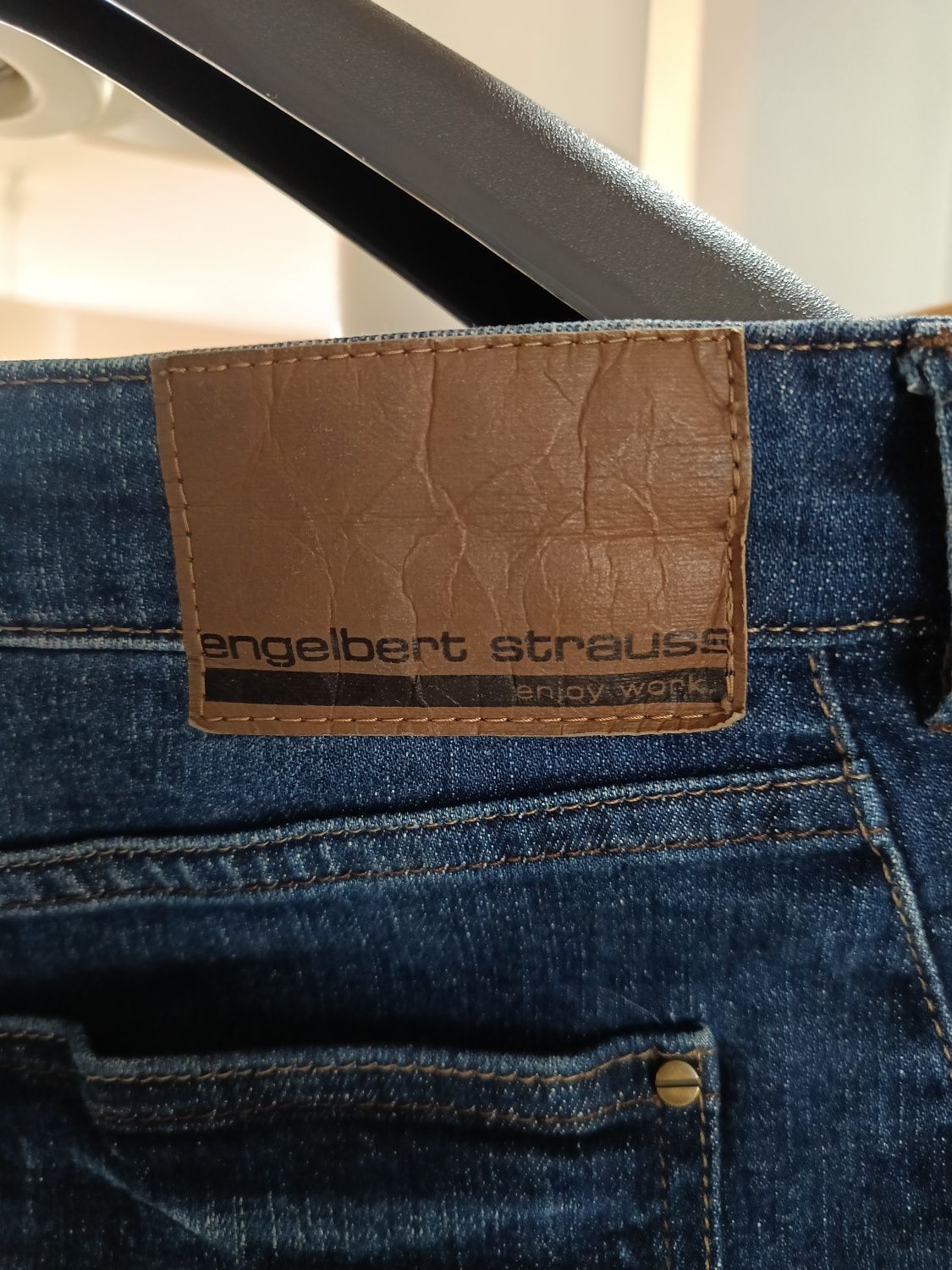 Strauss fajne jeansy męskie model Slim rozmiar XL, 54