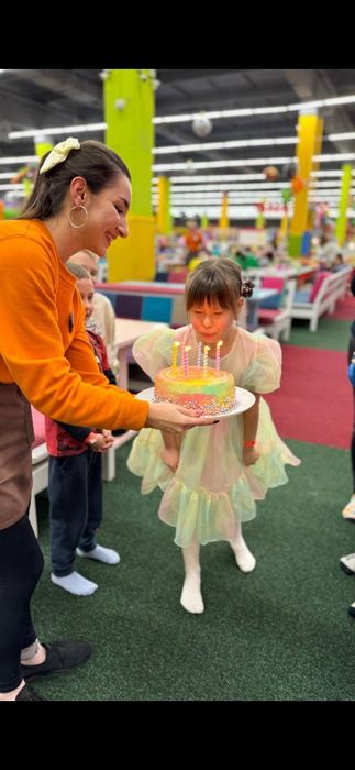 Платье супер нарядное!