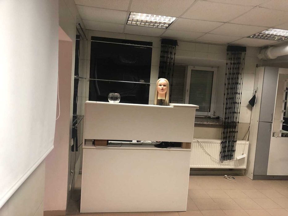 Приміщення салону краси по вул. Перемоги