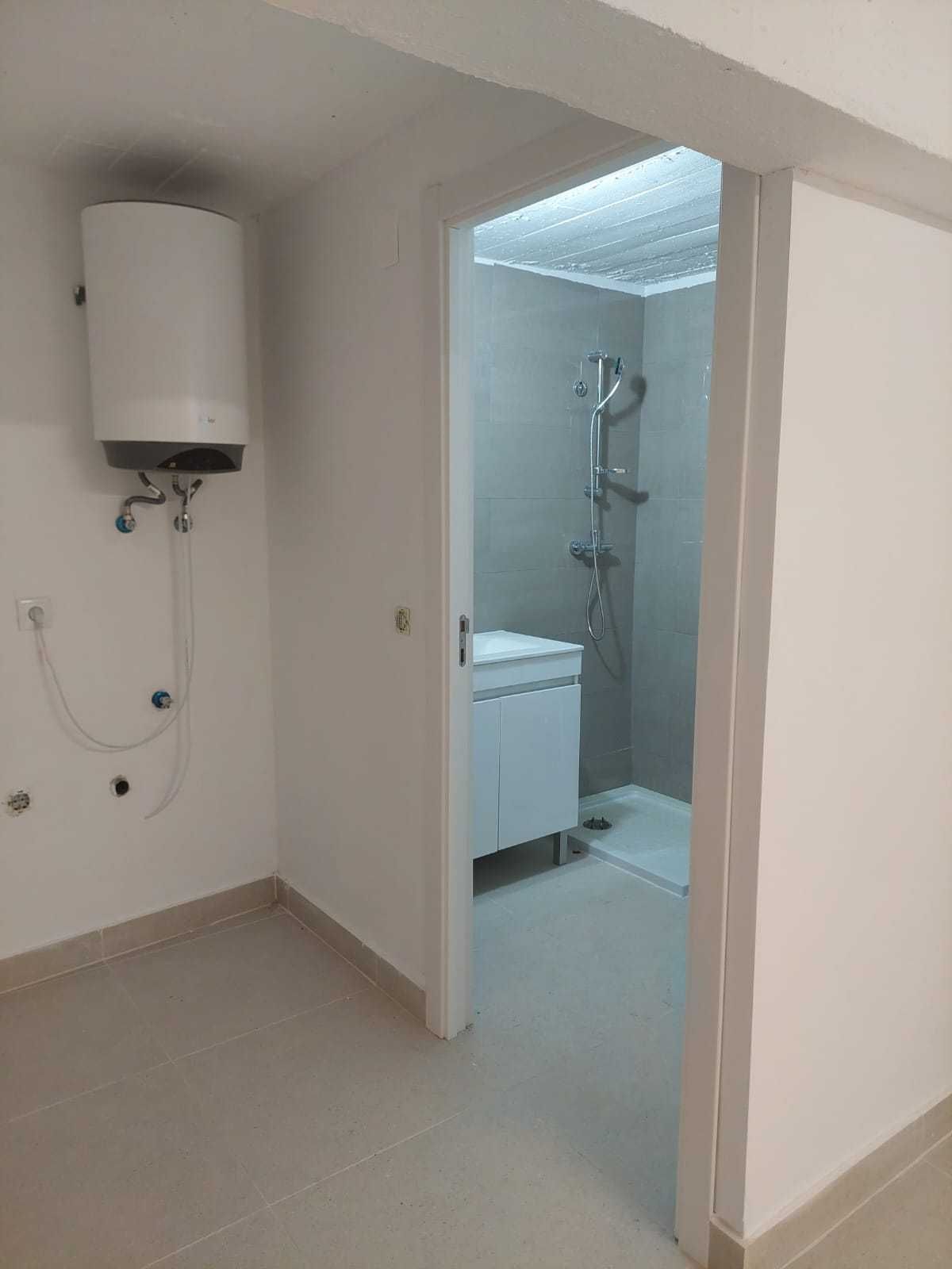 Alugo espaço na Cova da Piedade