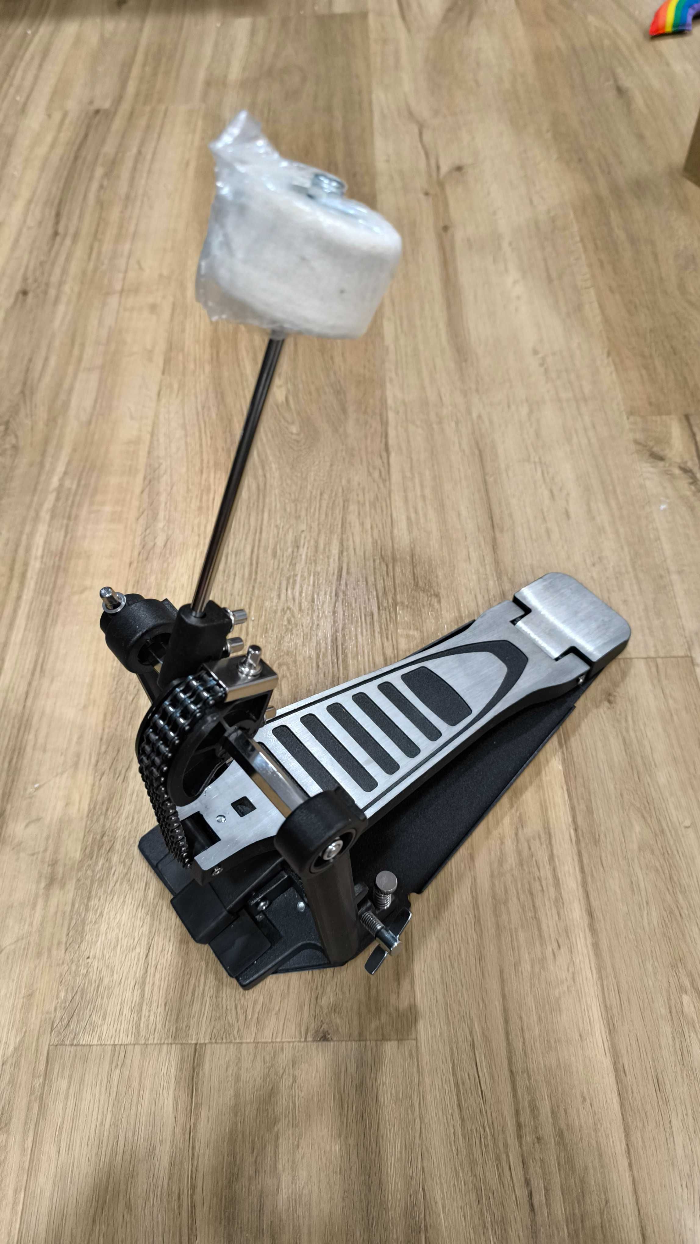 Pedal simples para bombo de bateria novo
