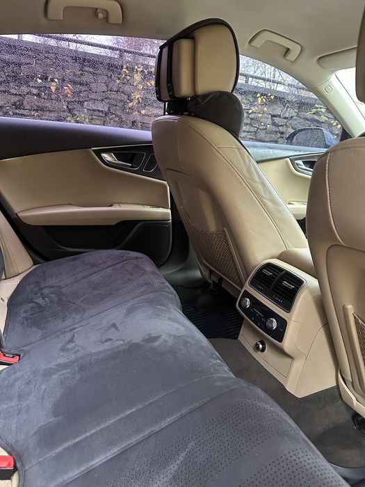 AUDI A7 2011 року