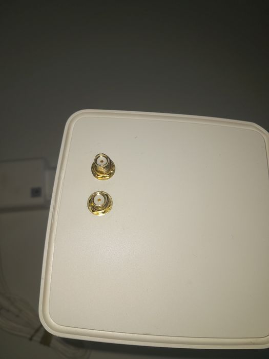 Ruter Huawei 4G CPE Pro 2 LTE 600Mbps Wi-Fi B628-265 gniazdo sma