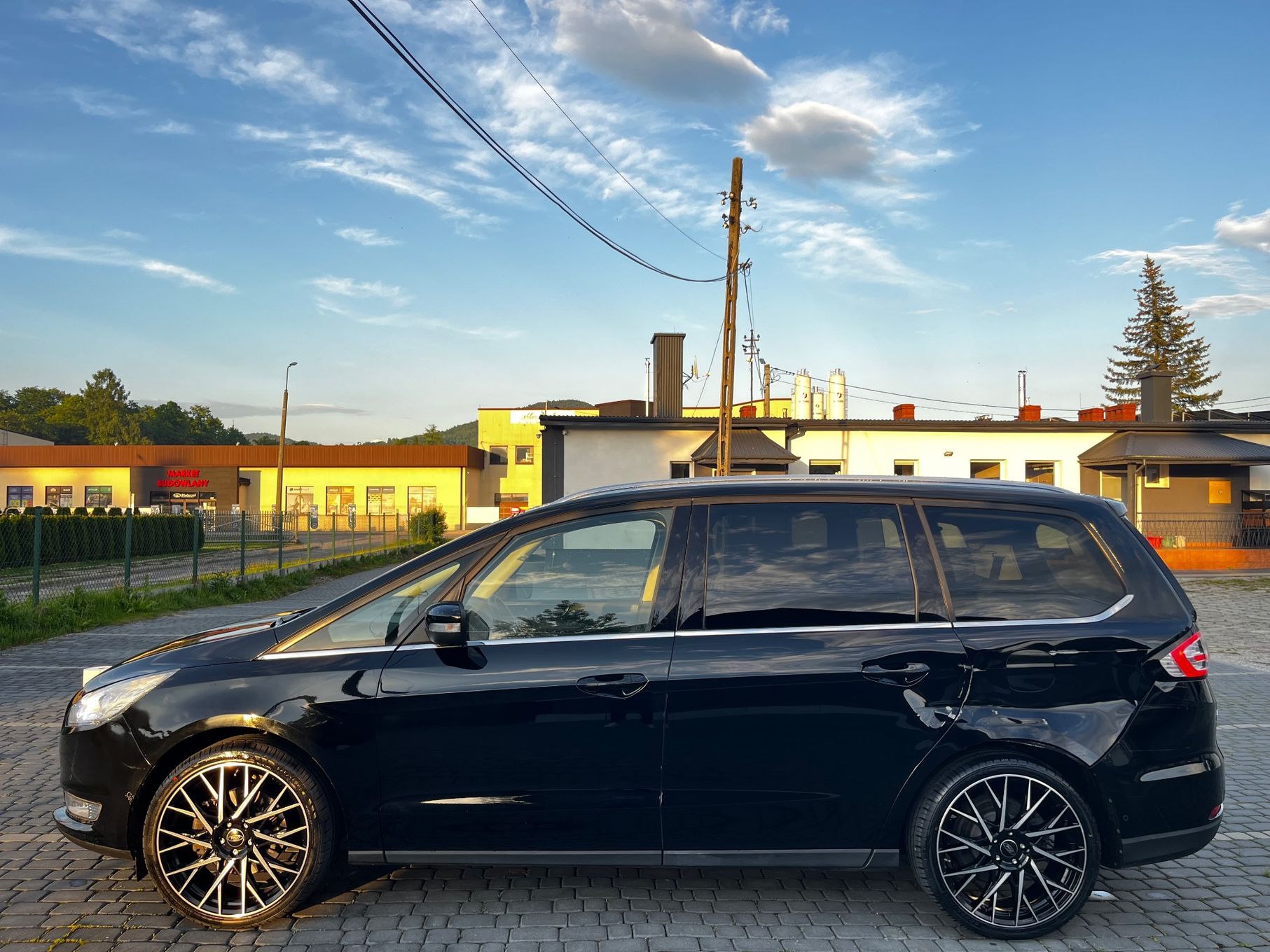 Ford Galaxy 2.0 benzyna / 240km mega wyposażenie titanium st line Vignale hybryda