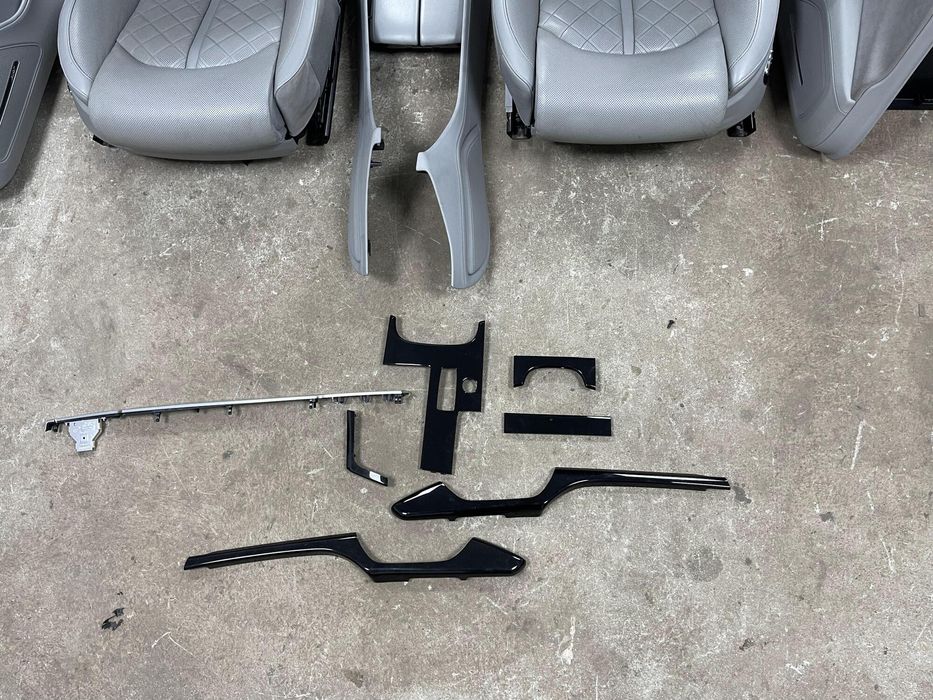 Комплектний салон сидіння з картами AUDI A8 4H0 2010-2018