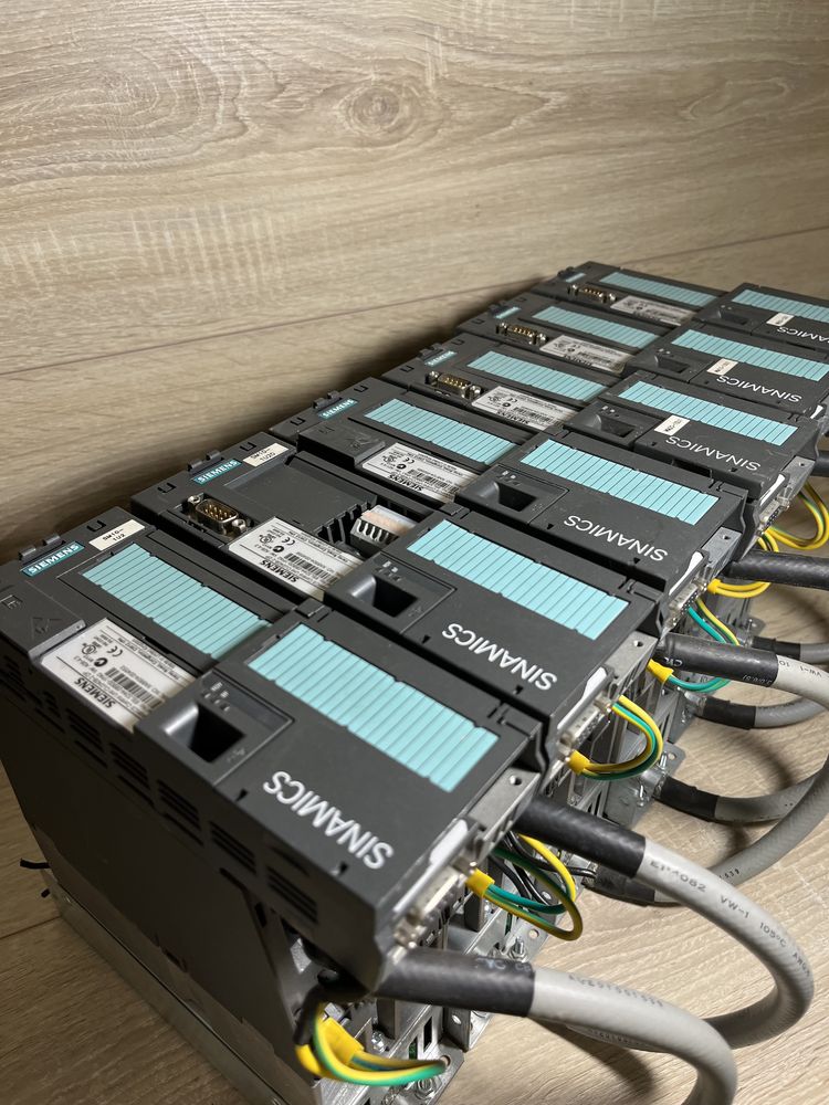 Перетворювач частоти та панель оператора Siemens