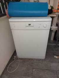 Maquina de lavar loiça como nova