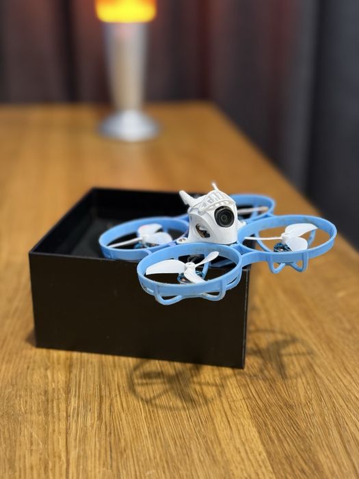 Комплект fpv новачка, шолом VR03, тіні вуп дрон meteor75, акумулятори