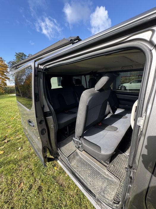Opel Vivaro B Long 9 osobowy osób prywatny