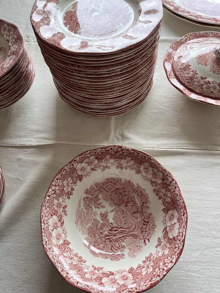 Serviço de jantar Enoch Wedgwood Woodland