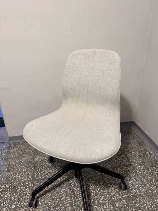 Ikea Krzeslo biurowe LÅNGFJÄLL beżowe