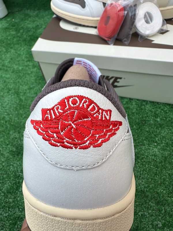 Jordan 1 Retro Low OG SP Travis Scott Reverse Mocha Rozmiar 42