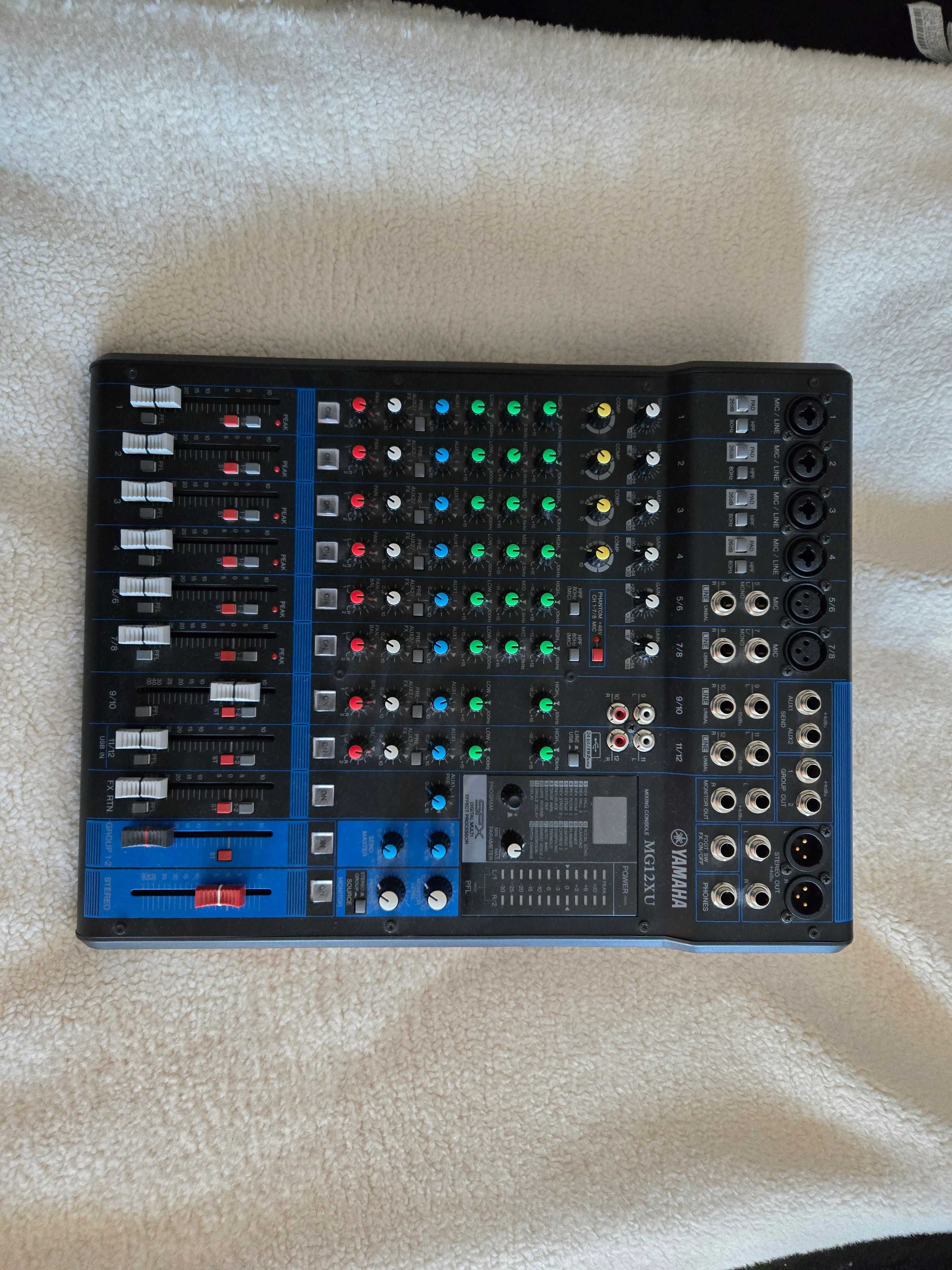 Mesa de Mistura Digital Yamaha MG12UX como nova