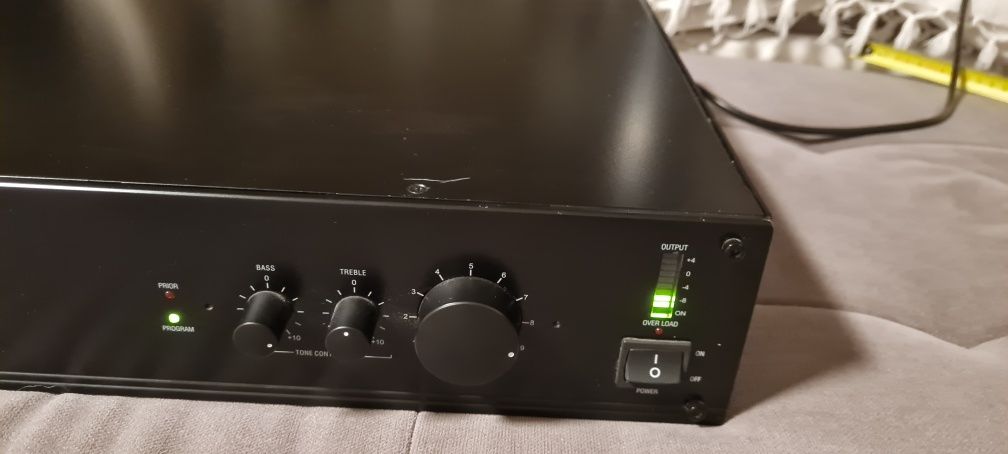 WZMACNIACZ Cyfrowy 2-Kanałowy APART Audio PA240P