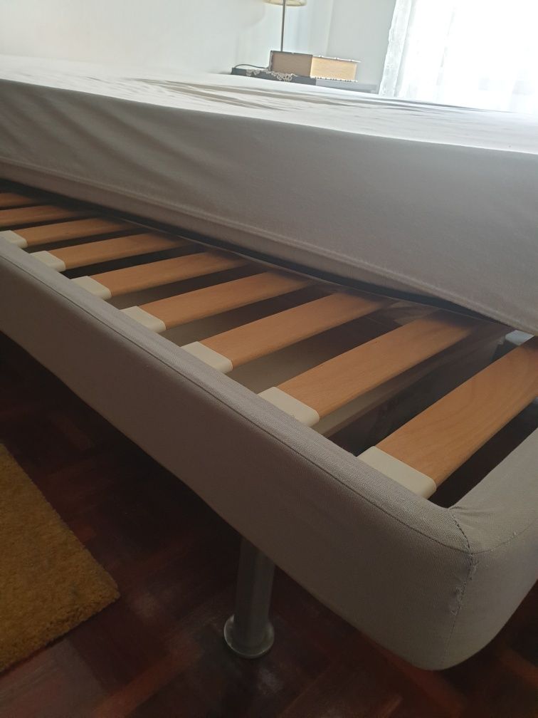 Vende cama casal