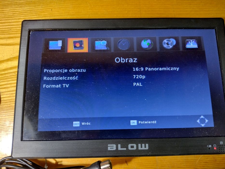 Telewizor przenośny Blow 10,1 cala