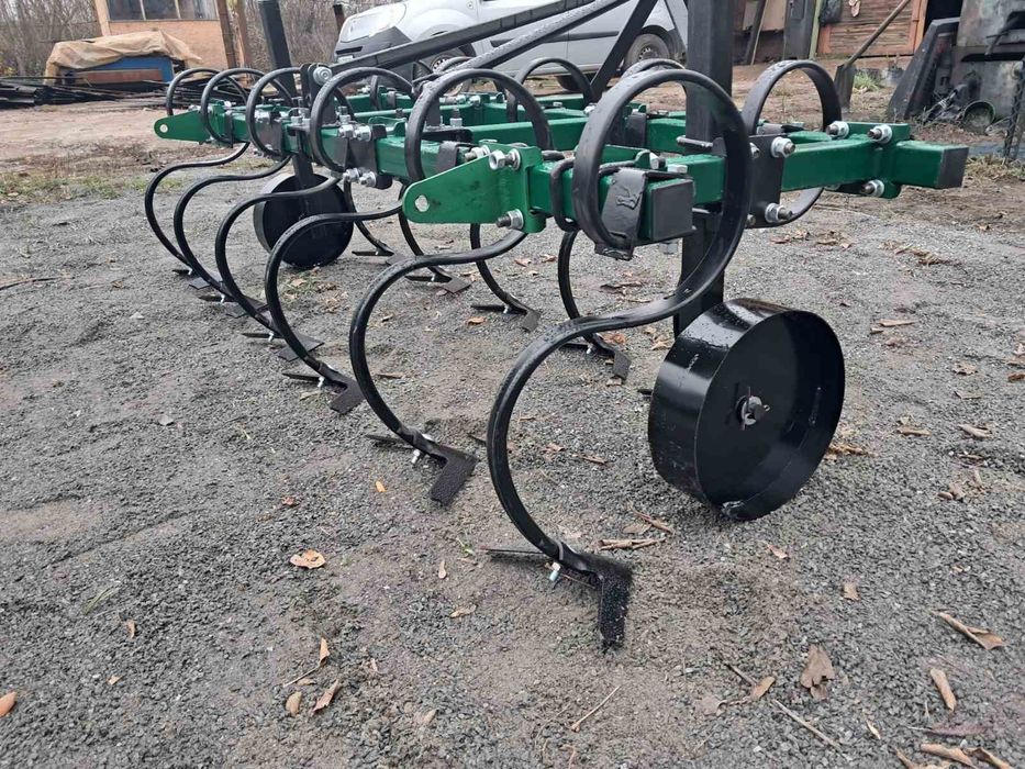 Продам культиватор пружинний 1.8м Європак до мінітрактора.