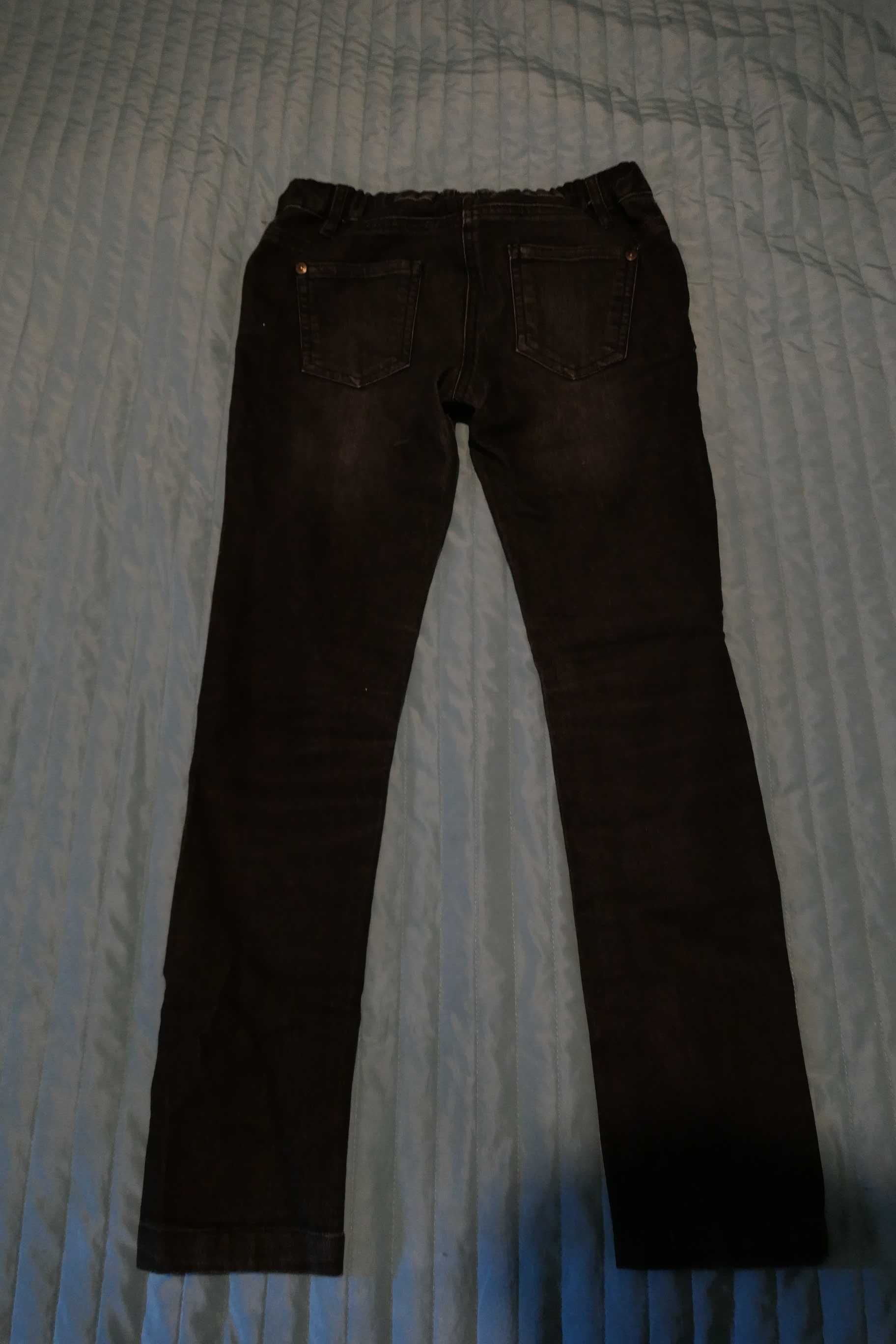 F&F Spodnie jeans czarne R 140