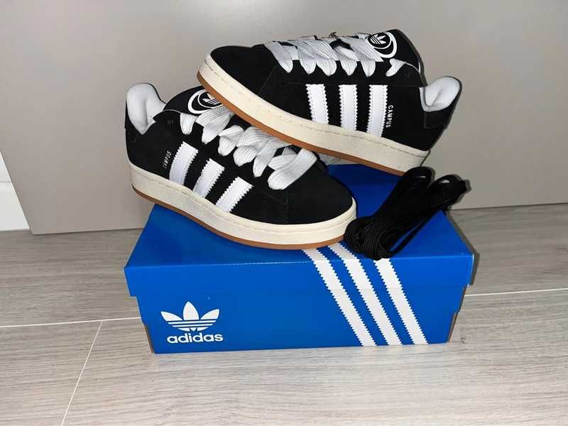 Adidas oryginalne czarne z lat 00-tych 42