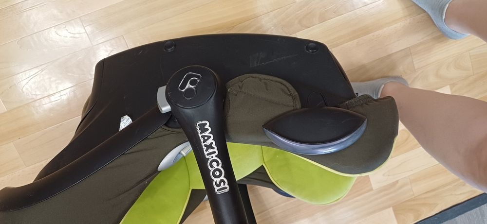 Продам автокресло детское