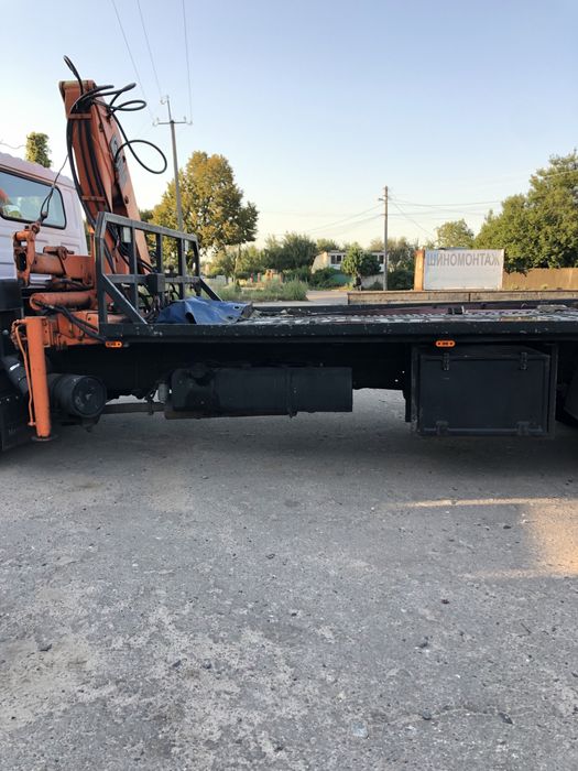 Продам евакуатор-маніпулятор TATA