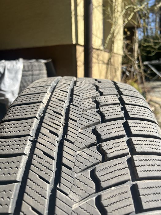 Zeetex WH 245/40/19