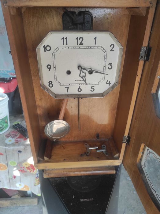 Продам старинные часы