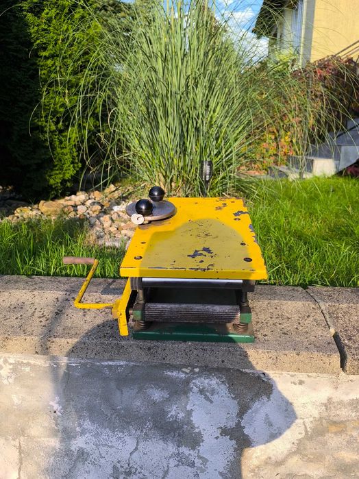 Piła Grubościowa  Polska