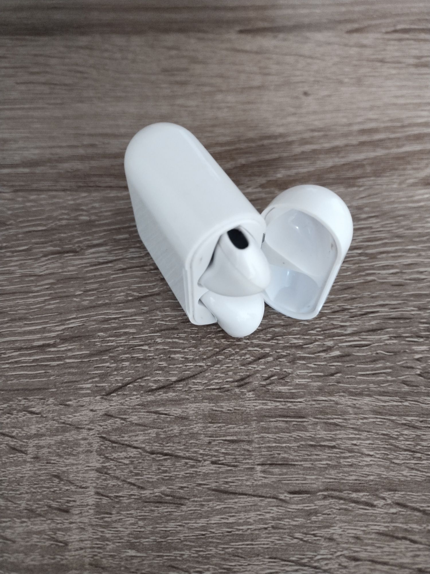 Навушники Apple Airpods