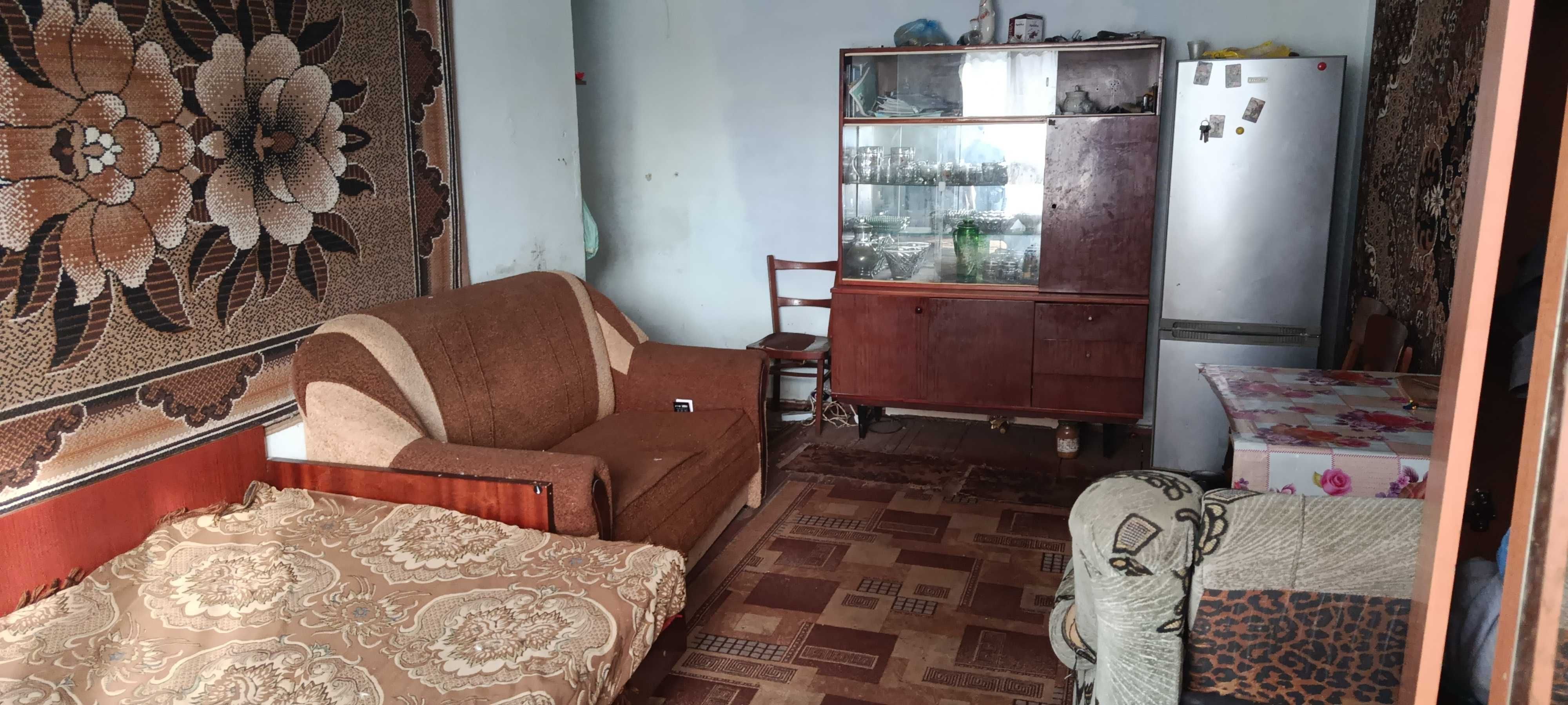 Продам дві кімнати