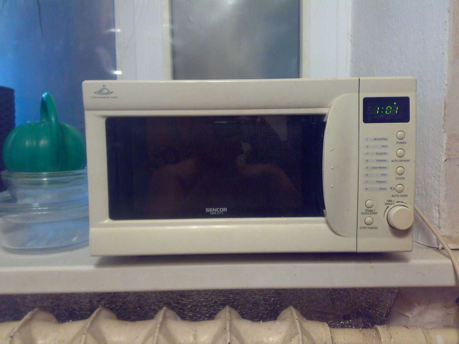 Микроволновая печь.